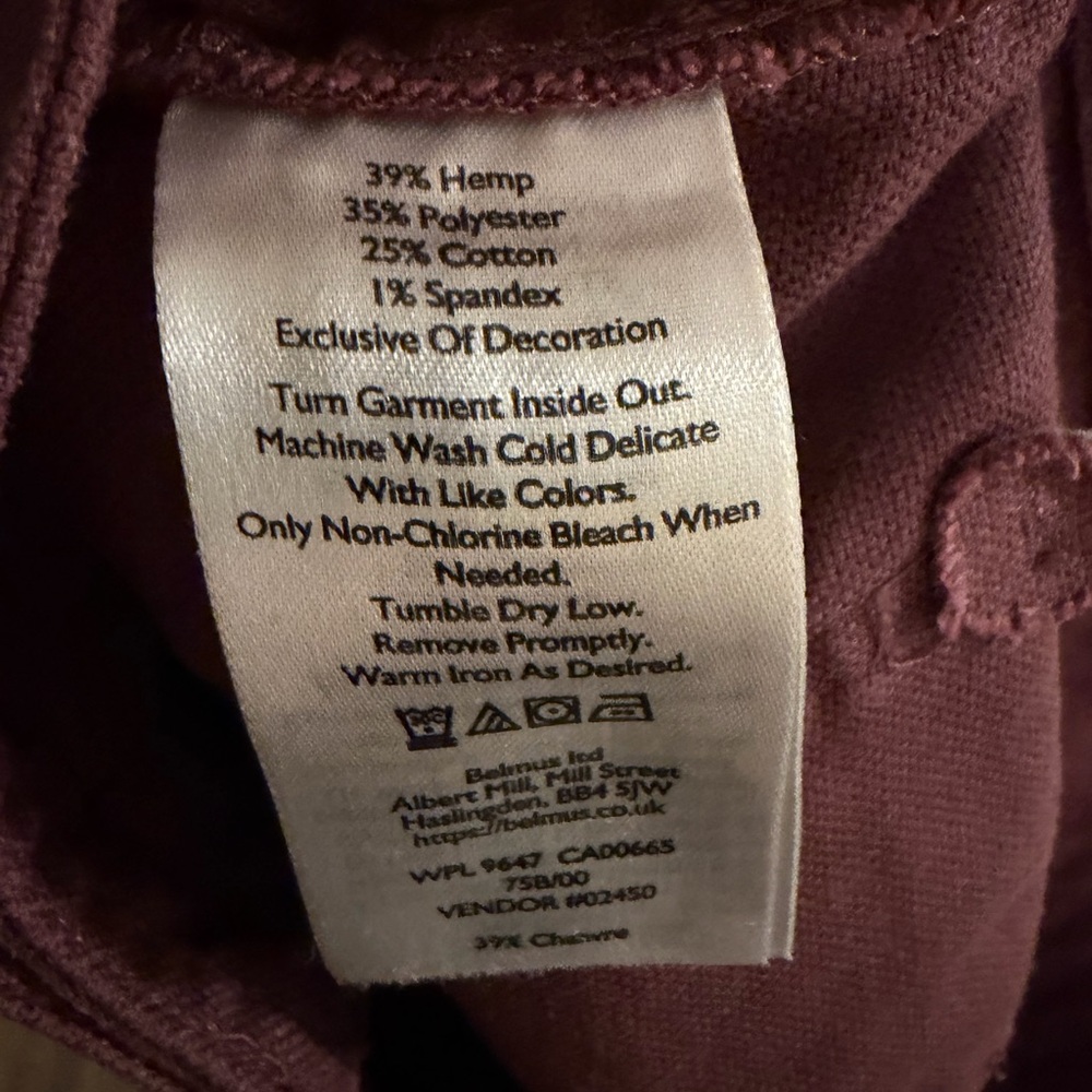 Eddie Bauer Women's Pants in Burgundy - Picture 4 of 4